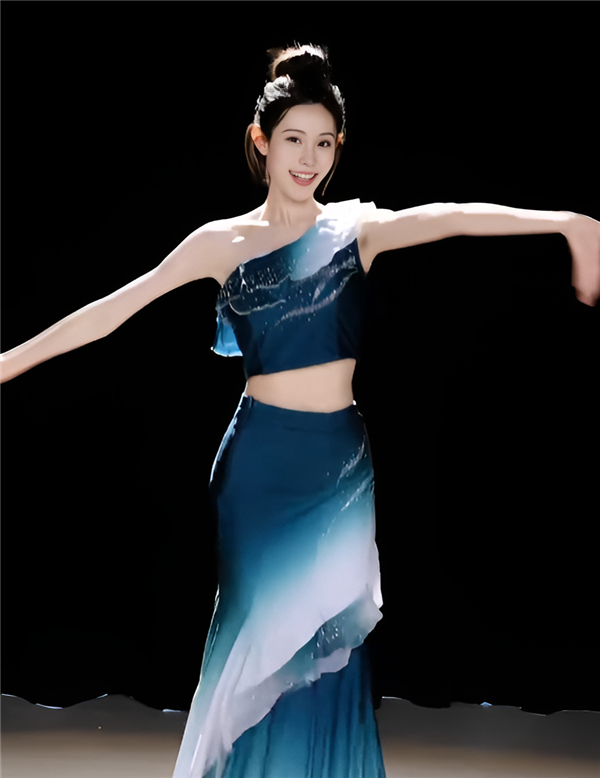玉香表演